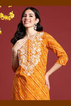 Women Paisley Embroidered Thread Work Straight Kurta