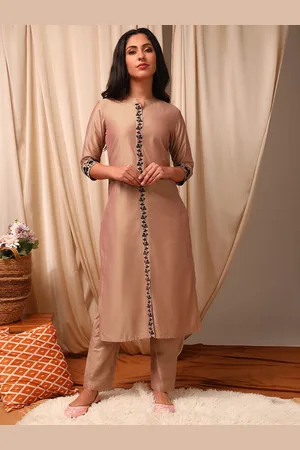 Women Floral Yoke Design High Slit Thread Work Kurta with Trousers